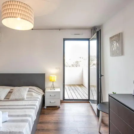 Chateau-19 By Interhome Lägenhet